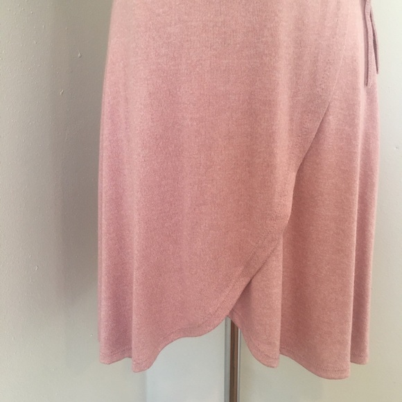 Forever 21 Dress Wrap Style Surplice Fit & Flare - Picture 4 of 6